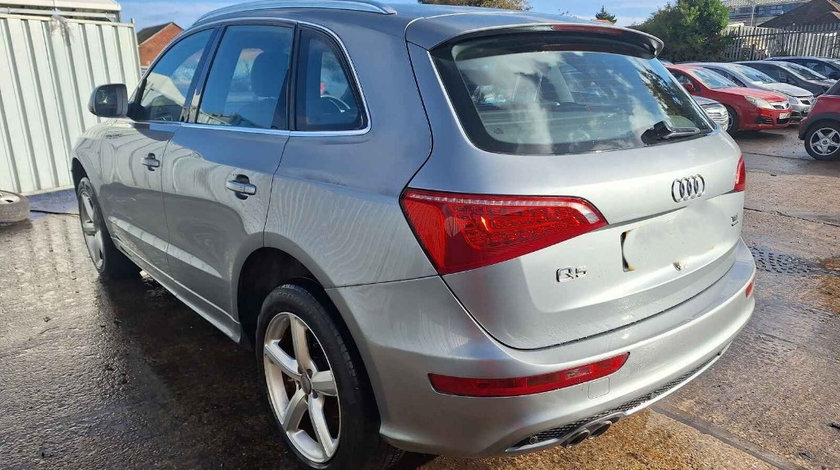 Armatura bara spate Audi Q5 2011 SUV 2.0 CJCA