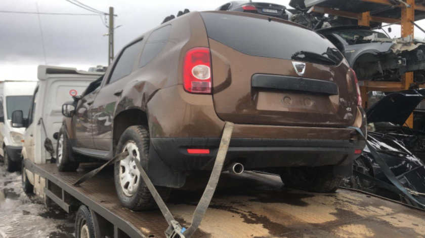 Armatura bara spate Dacia Duster 2011 SUV 1.5 dci K9K892