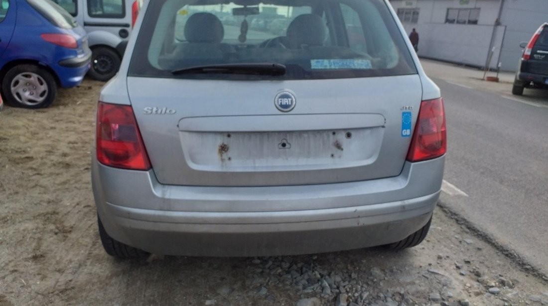 Armatura bara spate Fiat Stilo 2005 BXE1A 1.9 JTD 115 cp