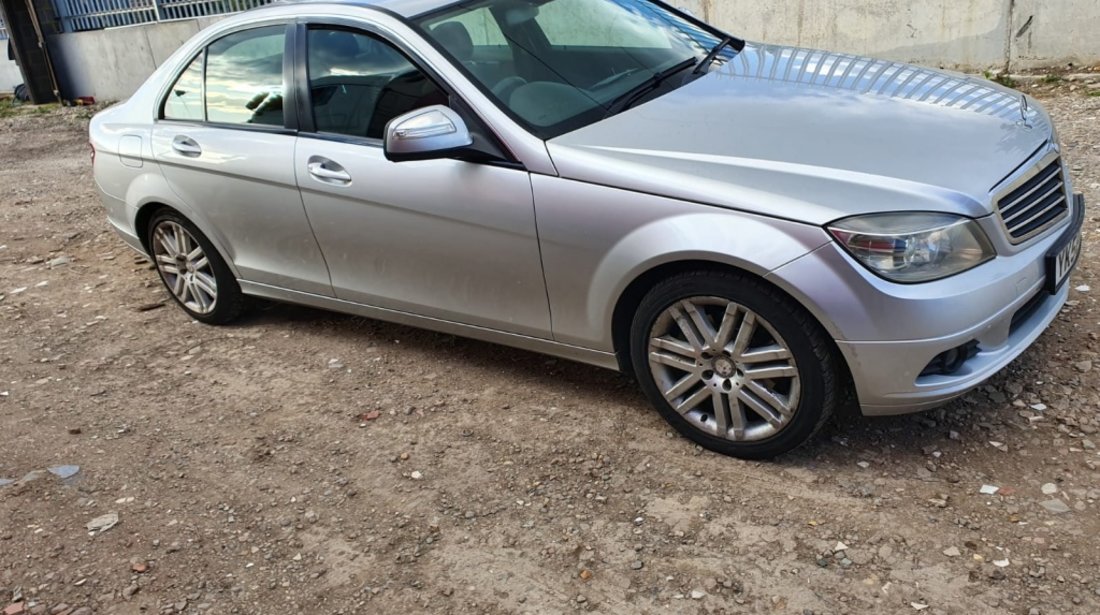 Armatura bara spate Mercedes C-Class S204 2009 berlina 2198