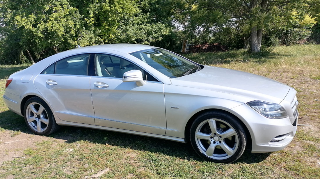 Armatura bara spate Mercedes CLS W218 2013 coupe 3.0