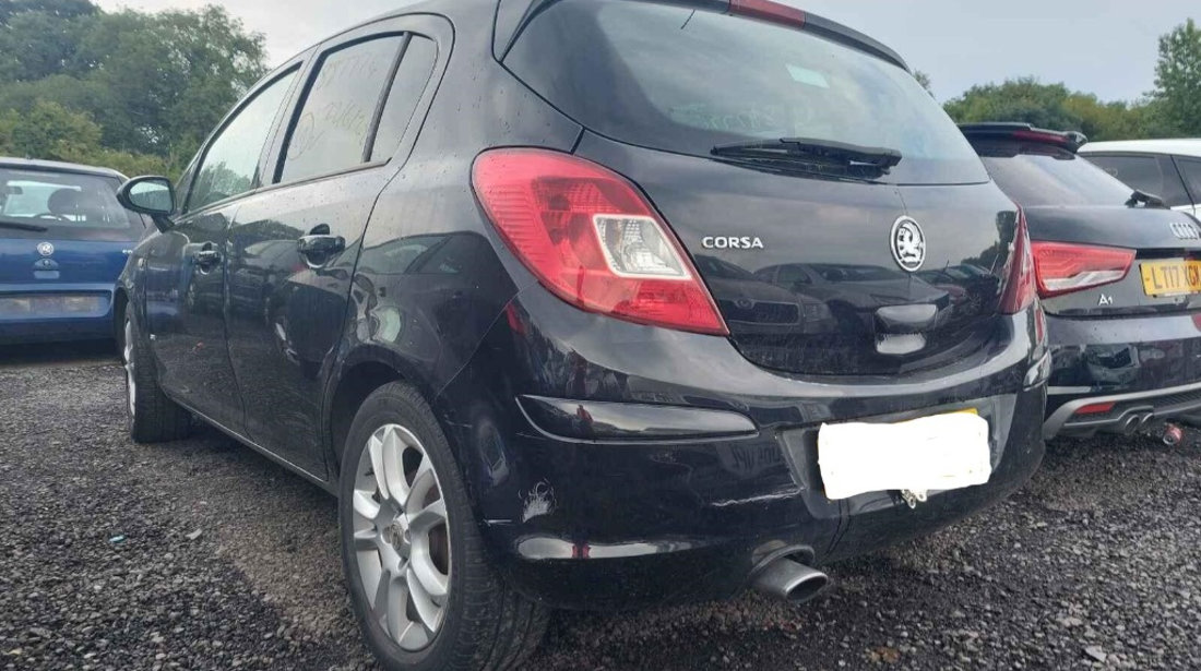 Armatura bara spate Opel Corsa D 2009 HATCHBACK 1.4 i Z14XEP