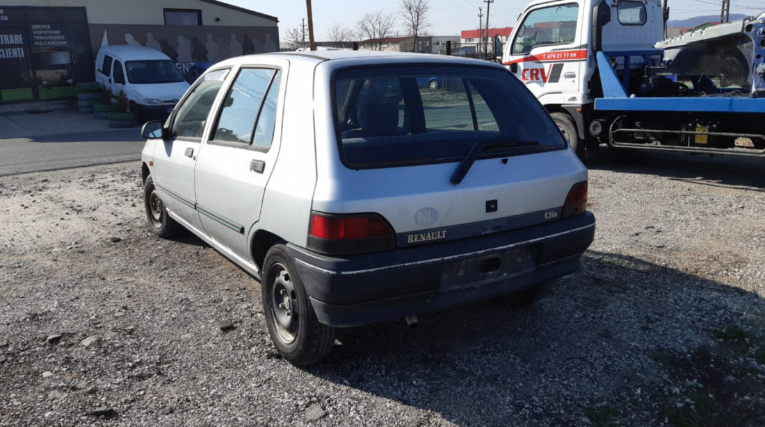 Armatura bara spate Renault Clio 1992 hatchback 1870