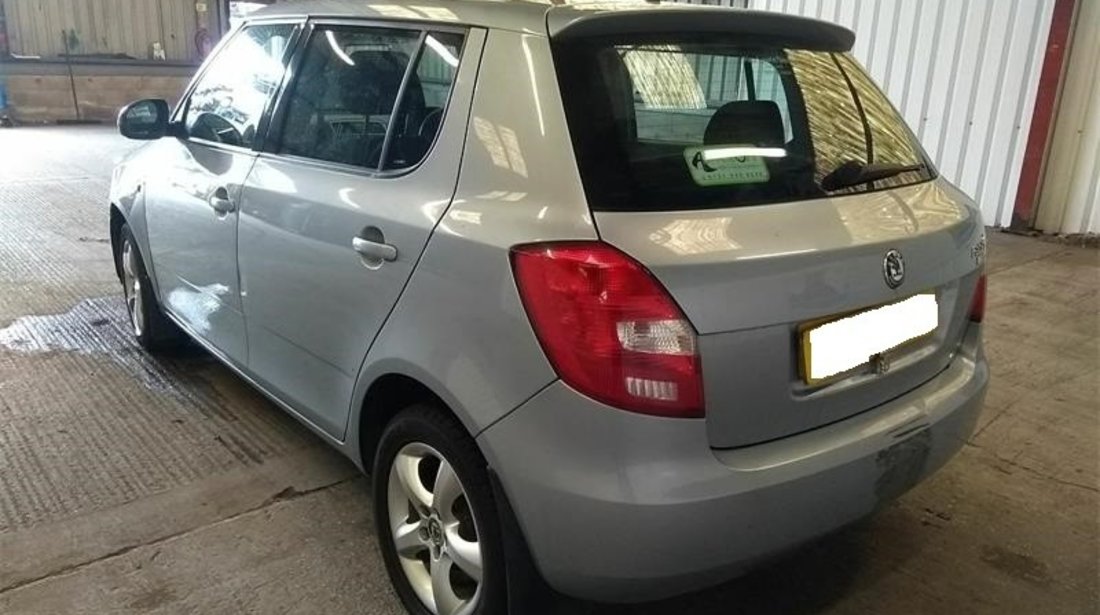 Armatura bara spate Skoda Fabia II 2010 Hatchback 1.4 TDi