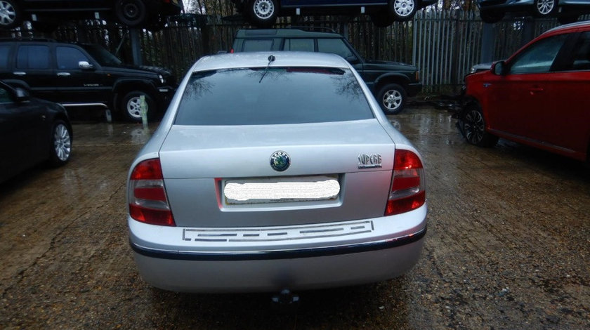 Armatura bara spate Skoda Superb 2007 Berlina 2.5 TDI