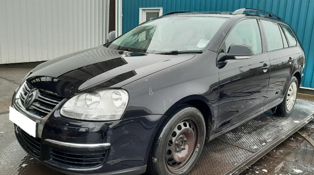 Armatura bara spate Volkswagen Golf 5 2009 Variant 1.9 TDI