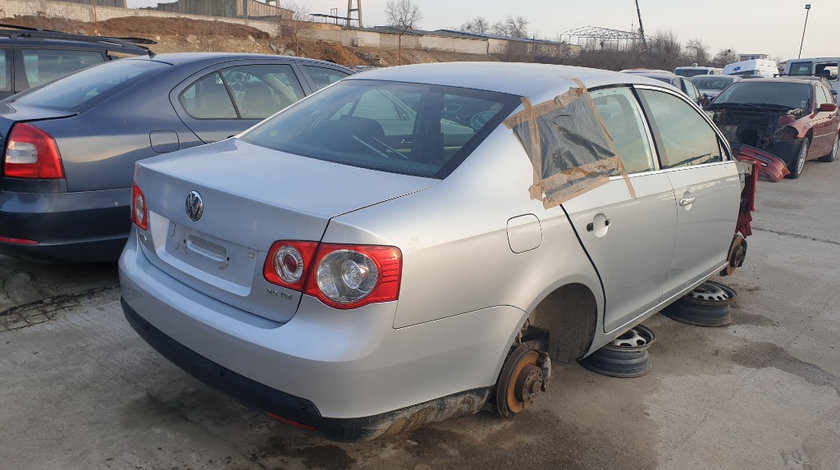 Armatura bara spate Volkswagen Jetta 2007 Limuzina 2.0