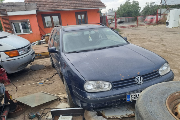Armatura / Intaritura bara fata Volkswagen VW Golf 4 [1997 - 2006] wagon 1.9 TDI MT (101 hp)