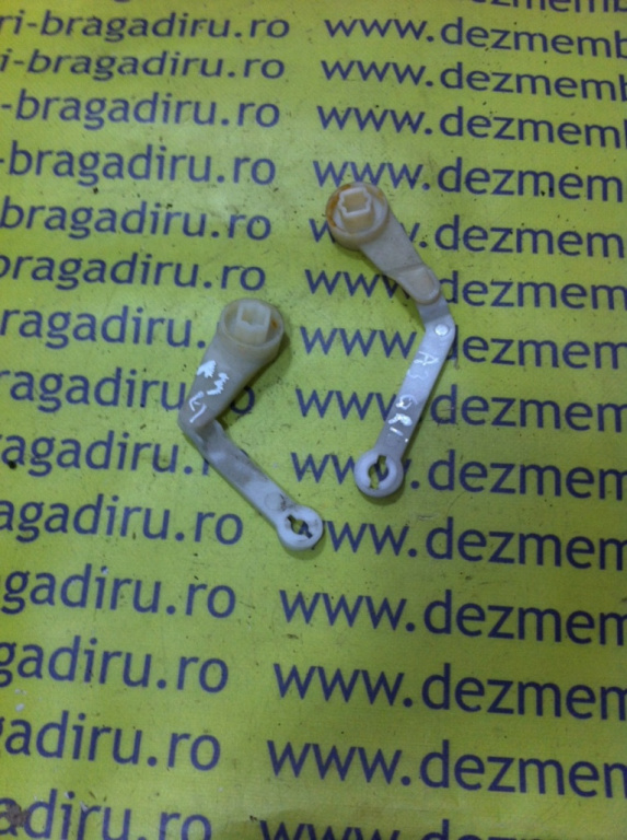 Articulatie motoras aeroterma Audi A3 8L [facelift] [2000 - 2003] Hatchback 3-usi 1.6 MT (102 hp) SE 1.6 AVU