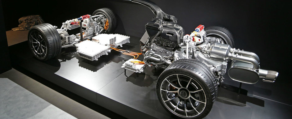 ASA arata 'inima' viitorului Mercedes cu motor din Formula 1. GALERIE FOTO ASA arata 'inima' viitorului Mercedes cu motor din Formula 1. GALERIE FOTO