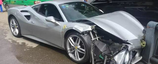 ASA arata un Ferrari 488 GTB dupa... un accident cu un alt Ferrari 488 GTB