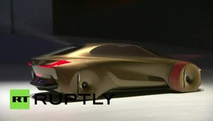 Asa arata viitorul: BMW Vision NEXT 100, masina care se conduce singura
