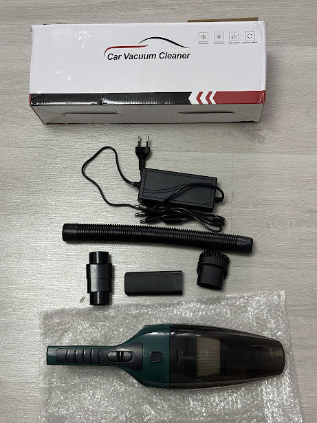 Aspirator auto de putere cu acumulatori si incarcator 120W