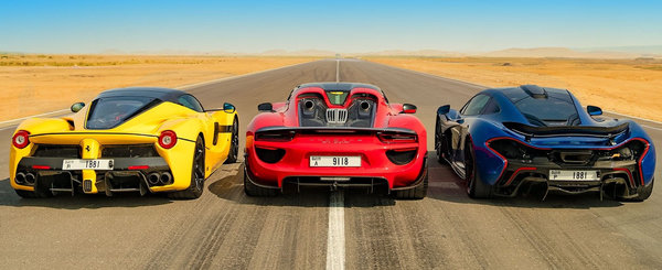 ASTA e cursa pe care am asteptat-o cu totii un deceniu. LINIUTA cu McLaren P1, Ferrari LaFerrari si Porsche 918 Spyder
