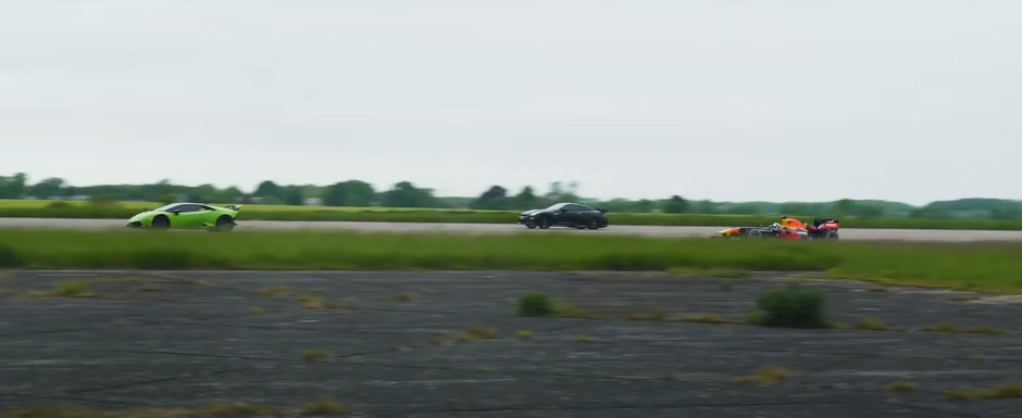ASTA e momentul pe care il asteptam cu totii. LINIUTA cu un Lamborghini twin-turbo si o masina de Formula 1 ASTA e momentul pe care il asteptam cu totii. LINIUTA cu un Lamborghini twin-turbo si o masina de Formula 1