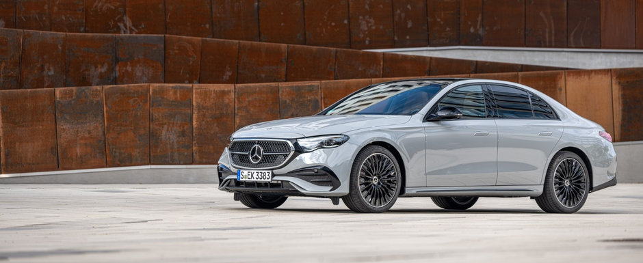 Asteptarea a luat sfarsit. Mercedes prezinta oficial noul E-Class cu proiectoare in faruri, camera selfie si versiune de motorizare care consuma doar 0.5 - 0.9 la suta. Cat costa Asteptarea a luat sfarsit. Mercedes prezinta oficial noul E-Class cu proiectoare in faruri, camera selfie si versiune de motorizare care consuma doar 0.5 - 0.9 la suta. Cat costa