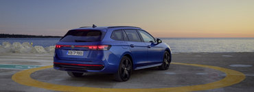 Asteptarea a luat sfarsit. Volkswagen prezinta oficial noul Passat B9 cu faruri LED Matrix, display de 15 inch si 272 CP. Galerie foto completa