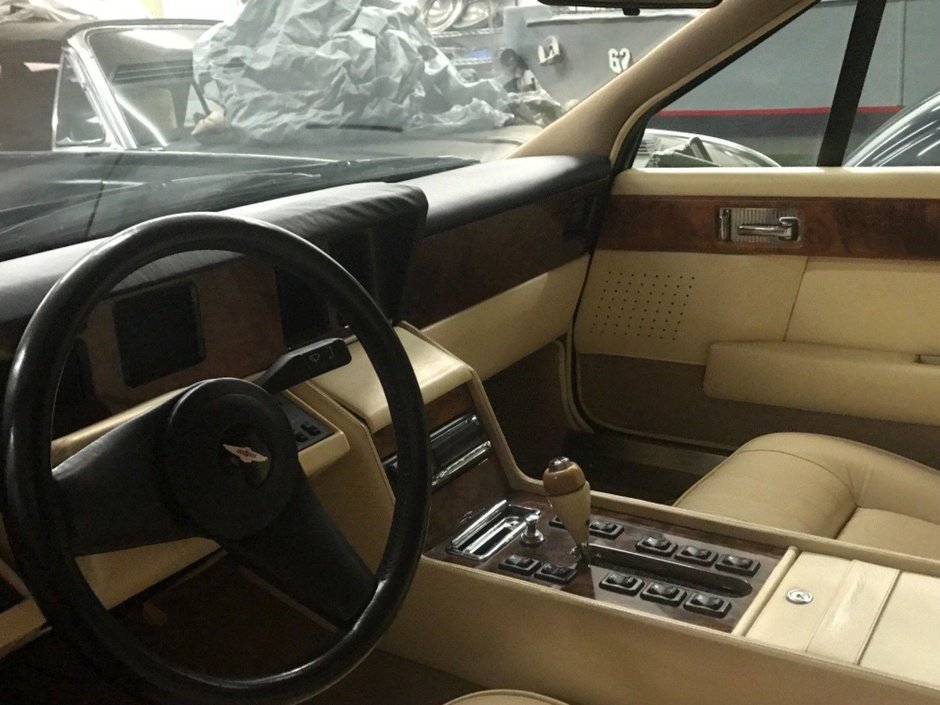 Aston Lagonda de vanzare