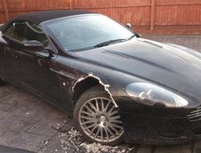 Aston Martim DB9 ros de caine