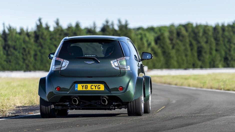 Aston Martin Cygnet V8