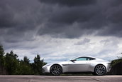 Aston Martin DB10 de vanzare