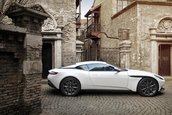 Aston Martin DB11 cu motor V8