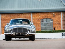 Aston Martin DB5 Bond Car