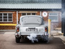 Aston Martin DB5 Bond Car