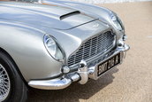 Aston Martin DB5 Bond Car