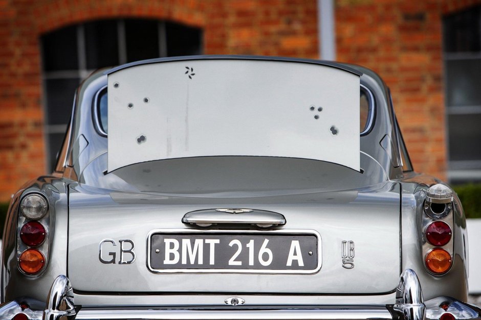 Aston Martin DB5 Bond Car