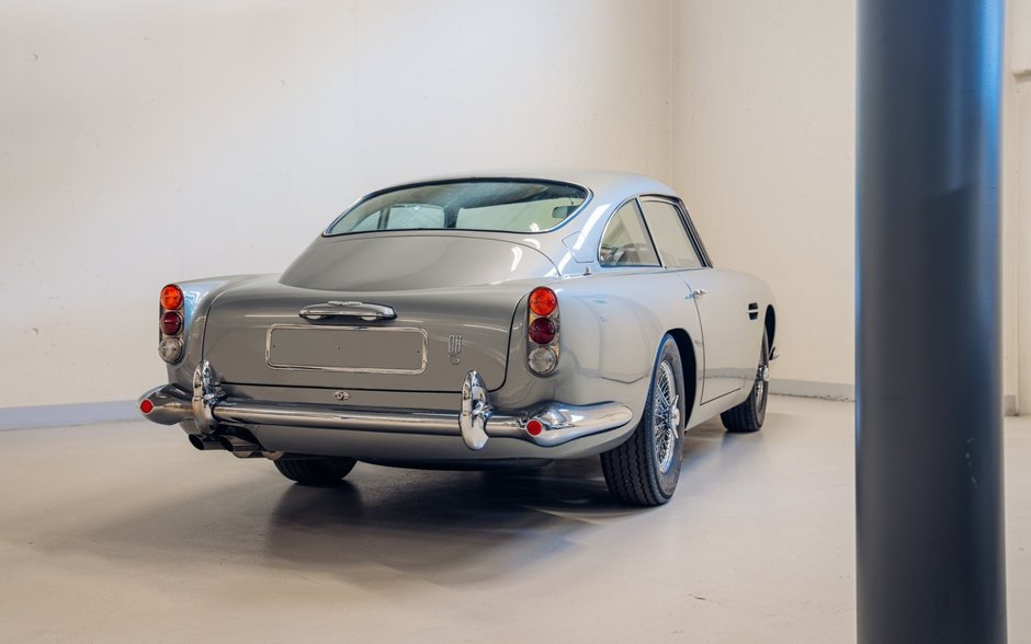 Aston Martin DB5 de vanzare