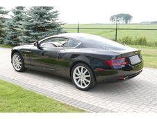 Aston Martin DB9 la 18500 euro