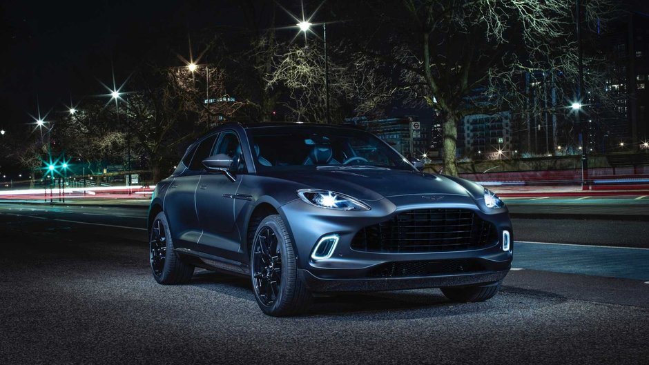 Aston Martin DBX by Q