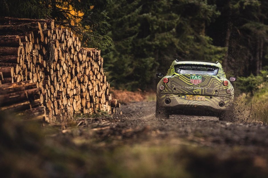 Aston Martin DBX