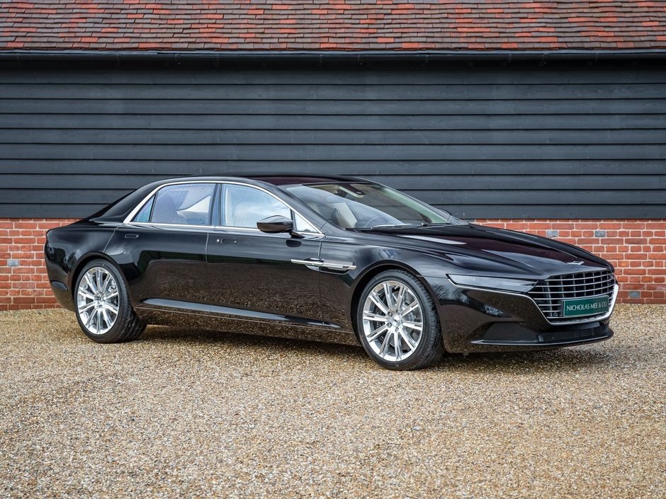 Aston Martin Lagonda Taraf de vanzare