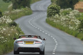 Aston Martin prezinta DBS Volante