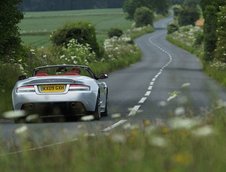 Aston Martin prezinta DBS Volante