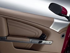 Aston Martin prezinta DBS Volante