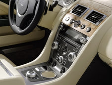 Aston Martin Rapide - Putere, eleganta, suflet... in patru usi!