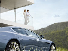 Aston Martin Rapide - Putere, eleganta, suflet... in patru usi!