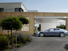 Aston Martin Rapide - Putere, eleganta, suflet... in patru usi!