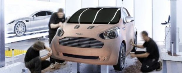 Aston Martin se face mic, mic si va avea un model bazat pe Toyota iQ