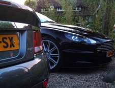 Aston Martin V12: DBS vs. Vanquish S