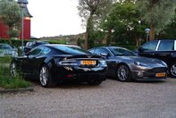 Aston Martin V12: DBS vs. Vanquish S