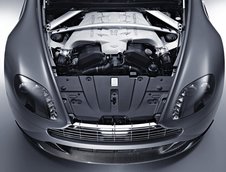 Aston Martin V12 Vantage dezvaluit