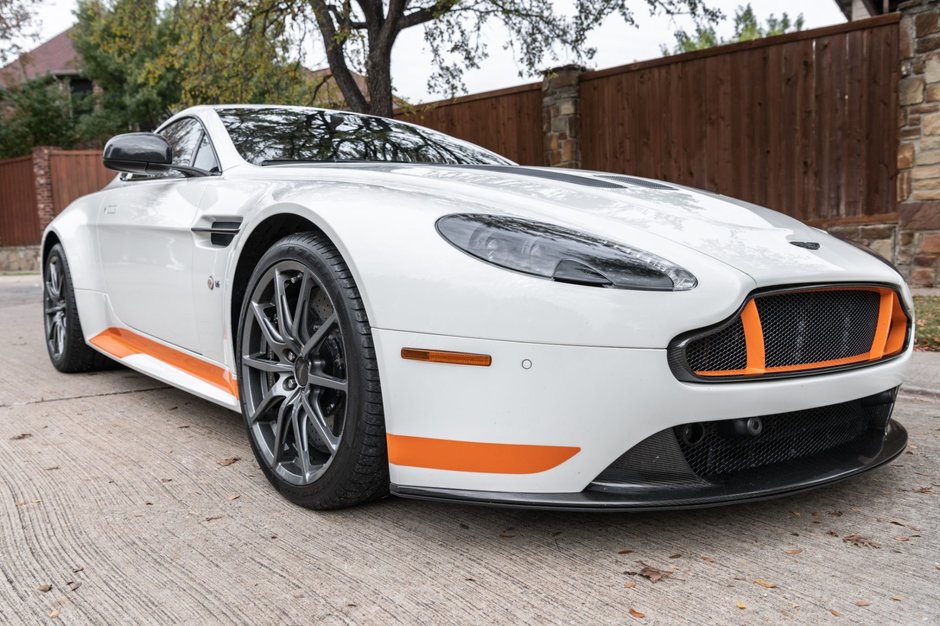 Aston Martin V12 Vantage S Coupe de vanzare