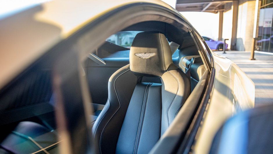 Aston Martin V12 Vantage S de vanzare