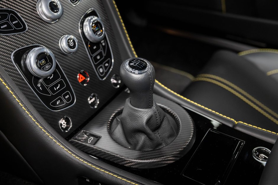 Aston Martin V12 Vantage S de vanzare