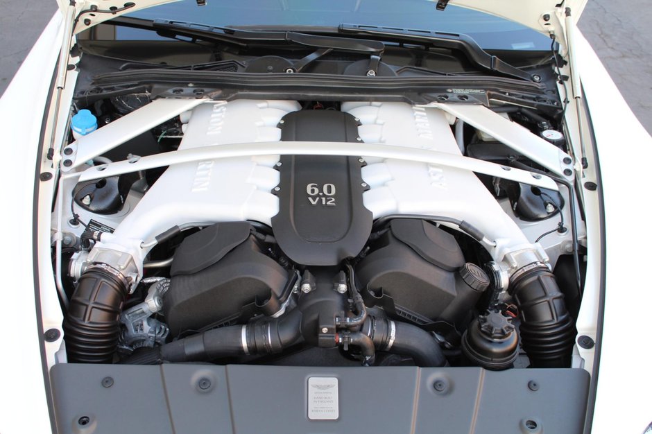 Aston Martin V12 Vantage S de vanzare