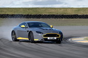 Aston Martin V12 Vantage S manual